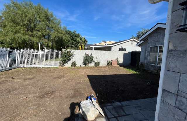 Reseda 4+3 w/fireplace, vaulted ceilings, new flooring, solar panels, + pool! (7522 Balcom Ave)