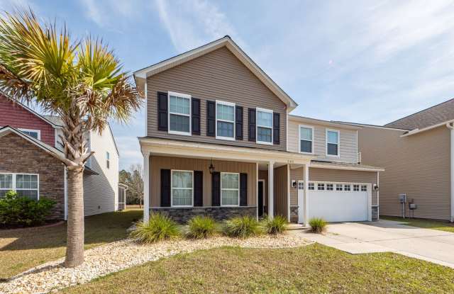 Photo of 5 Bedroom 3 Bath Home in Cane Bay Plantation - Summerville