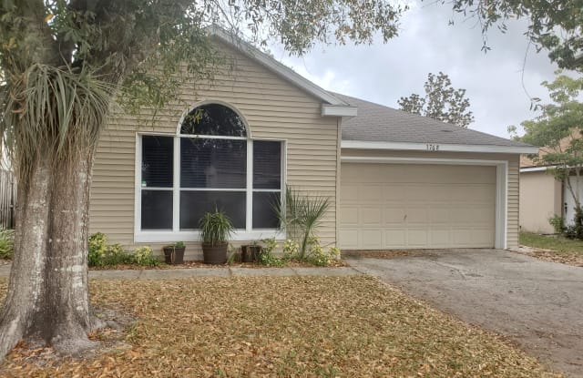 3768 Huntwicke Blvd - 3768 Huntwicke Boulevard, Polk County, FL 33837