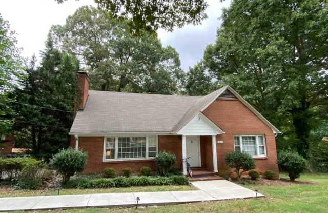 1821 Waycross Dr - Student Housing Listing