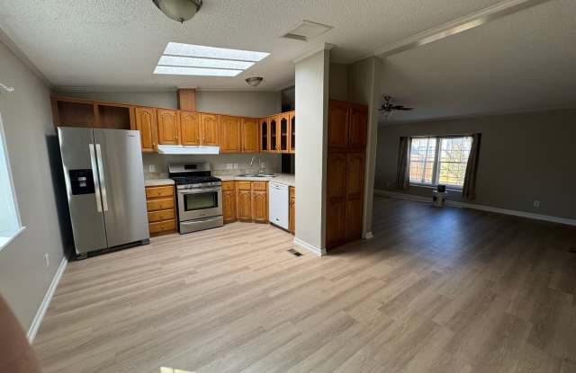 Photo of Airy 3BR Townhome in Denver
