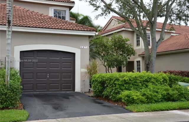 1371 Sorrento Dr - 1371 Sorrento Drive, Weston, FL 33326