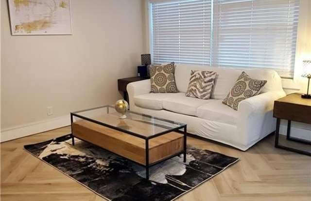 975 9th Ave S unit: 5