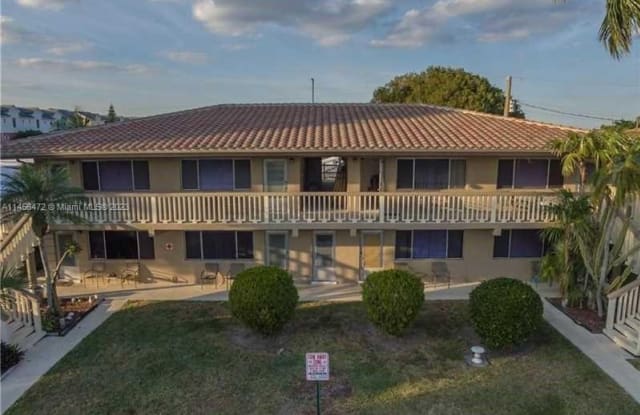 2121 NE 40th Ct - 2121 Northeast 40th Court, Lighthouse Point, FL 33064