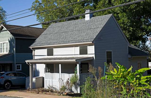 Photo of Charming Home in Fifeville, Downtown Charlottesville