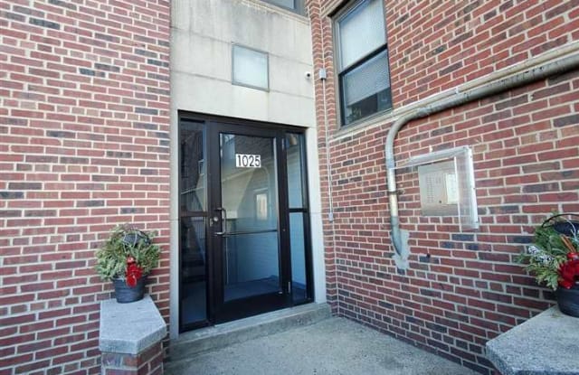 1025 AVENUE C - 1025 Avenue C, Bayonne, NJ 07002