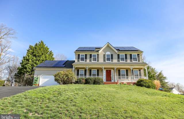 6203 N DANFORD Street