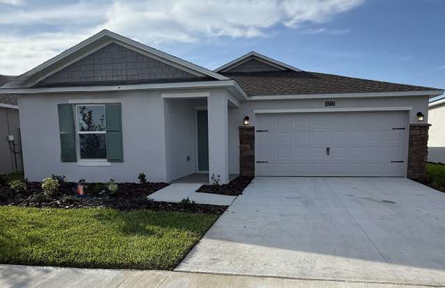 Photo of HAINES CITY: 3 Bed/2 Bath/2 Car Garage SFH in Crosswinds East AVAILABLE NOW!