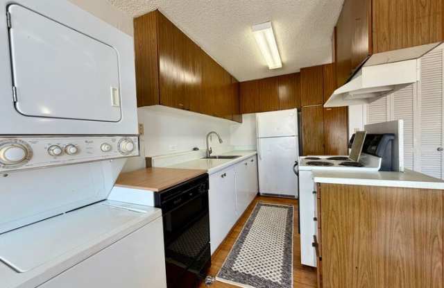 818 South King Street