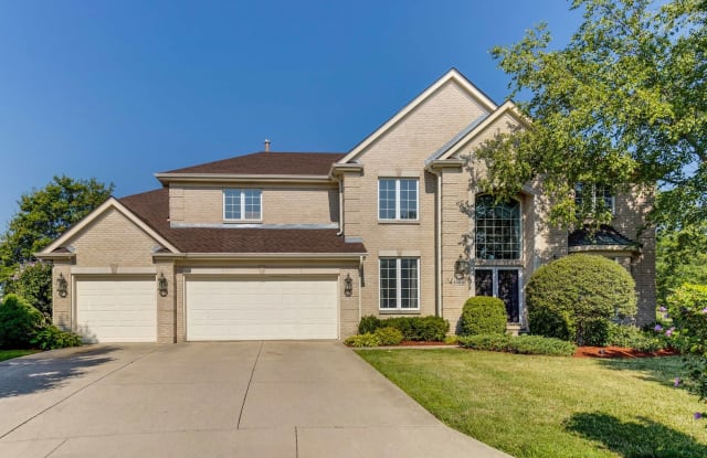 1360 N Cog Hill Court - 1360 Cog Hill Court, Vernon Hills, IL 60061