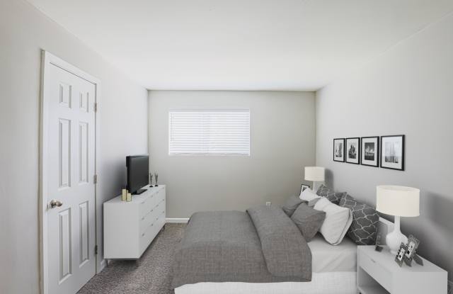 Calvert at Quarterfield Station