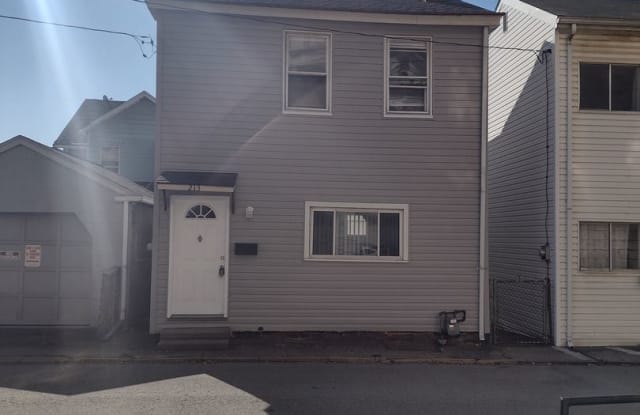 213 Altmeyer Alley - 213 Altmayer Street, Sharpsburg, PA 15215