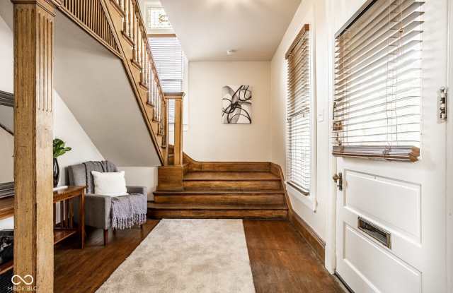 434 E New York Street