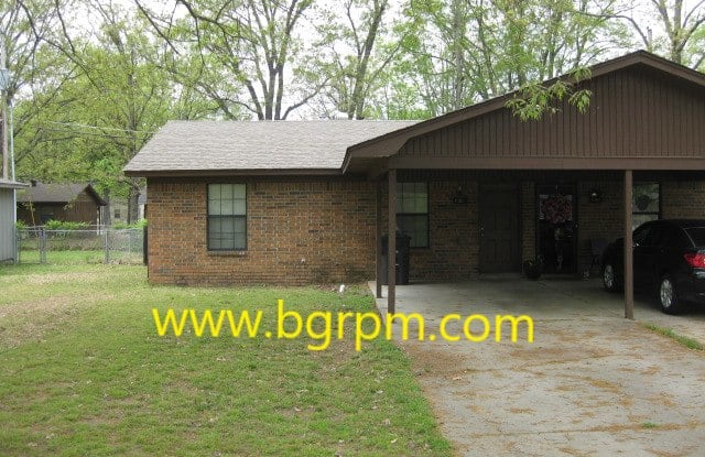 1050 Gina Circle - 1050 Gina Circle, Jacksonville, AR 72076