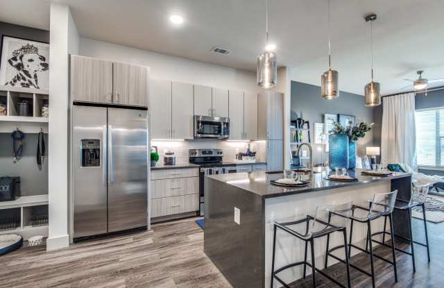 Lumen - Apartment & Townhomes