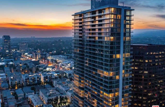 Photo of 11750 SW Wilshire Blvd unit: 3012