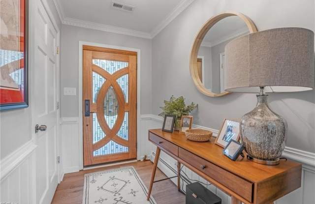 536 Saint Brides Road W