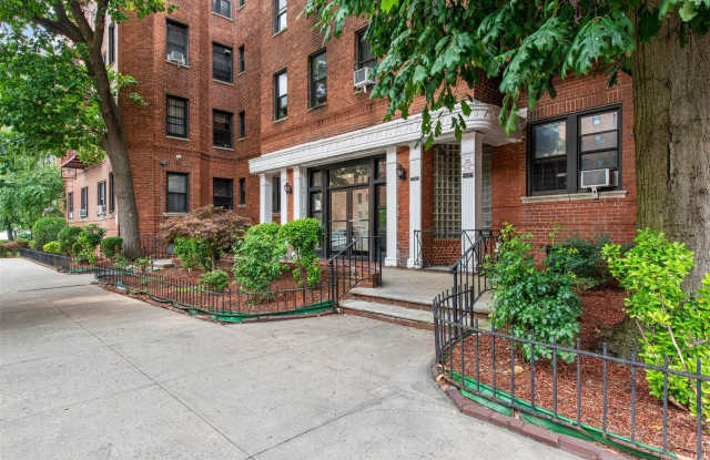 100-10 67th Road unit: 2C