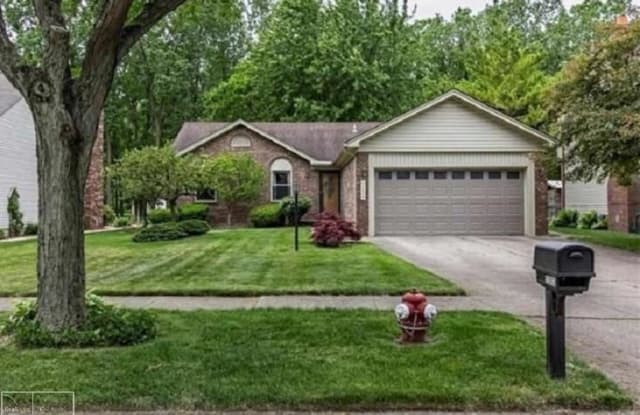 12802 Beresford Drive - 12802 Beresford Drive, Sterling Heights, MI 48313