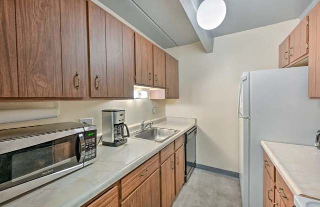 8060 East Girard Avenue - 1Apt 617