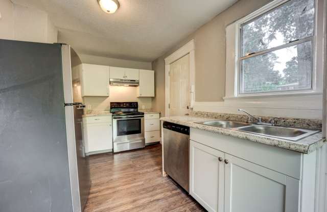 Photo of Freshly Updated 2 Bedroom House