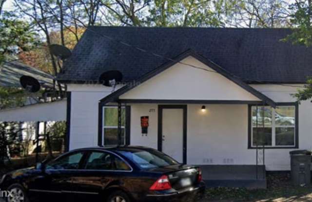 275 Woodlawn Ave