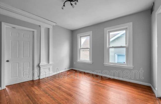 33 Giles st, 3rd fl