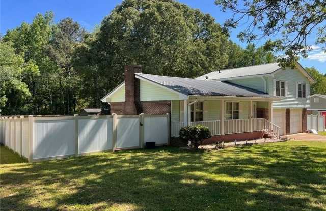 2768 Majestic Circle