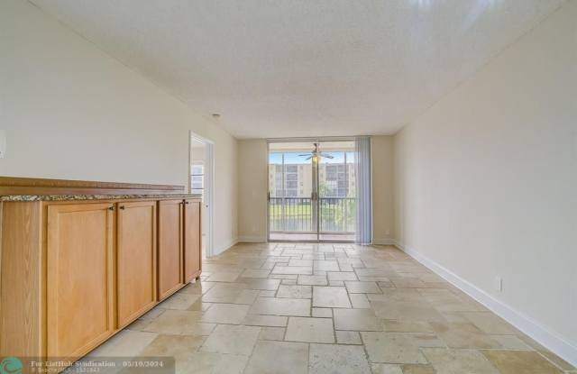 7940 NW 50th St