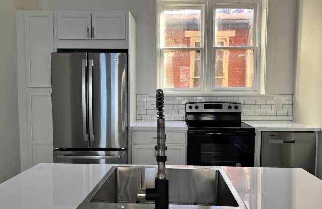 275 Cumberland St, Apt 201