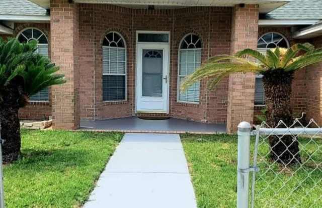 1007 W Government St