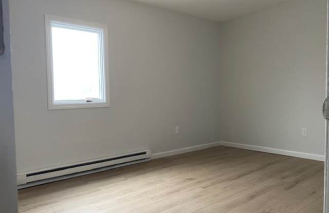 960 Violet Avenue - 1