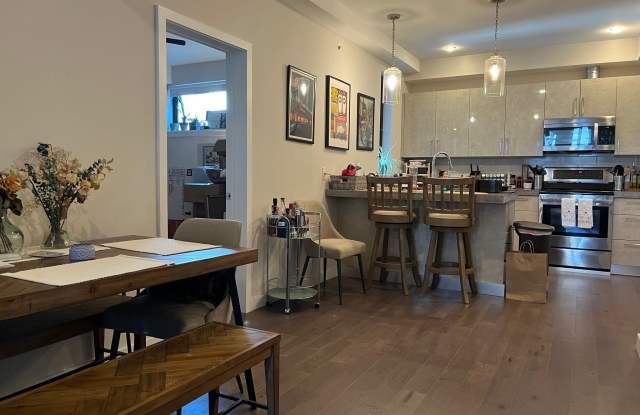 938 NEW MARKET STREET unit: 402