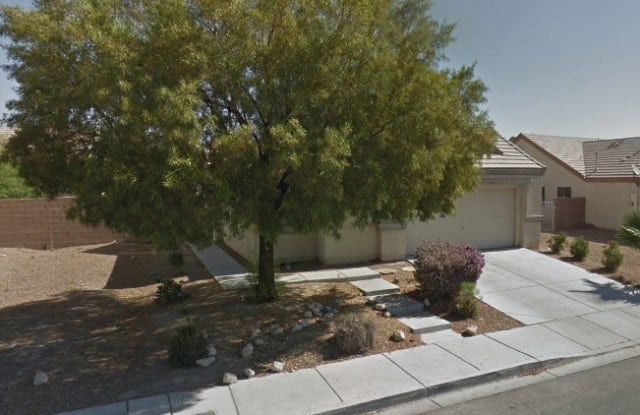 128 W La Madre Way - 128 West La Madre Way, North Las Vegas, NV 89031