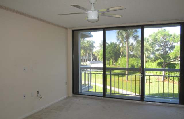 Photo of 2791 Village Boulevard