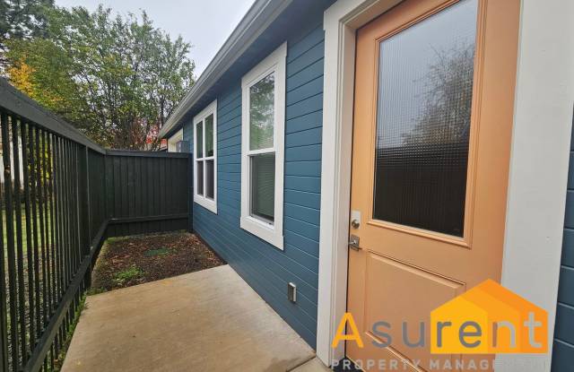 Cute Cottage in Railroad District of Ashland