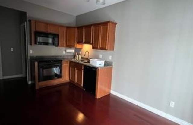 1302 W CRYSTAL Circle