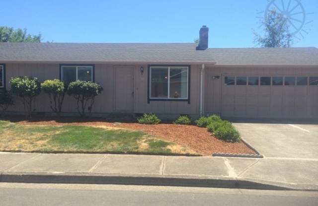 333 S St - 333 S St, Springfield, OR 97477