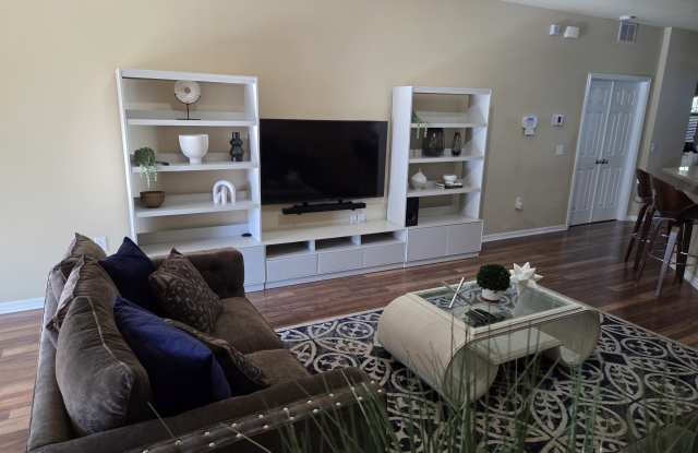 11541 Tangle Creek Boulevard