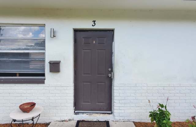 921 Southwest 10th Drive - 3
