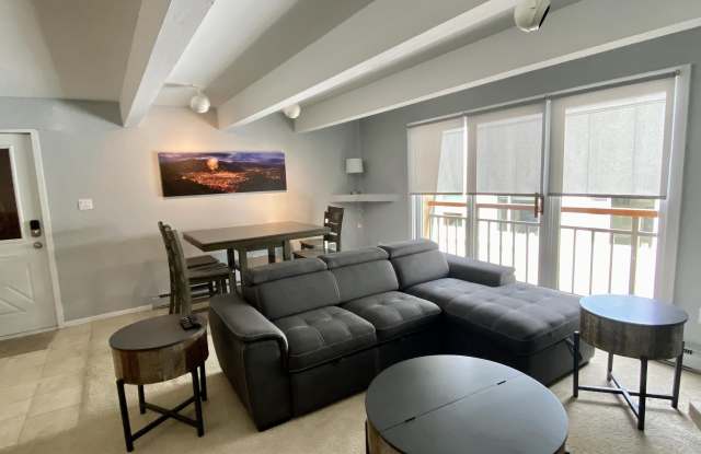 Photo of 630 E Cooper Avenue unit: 18