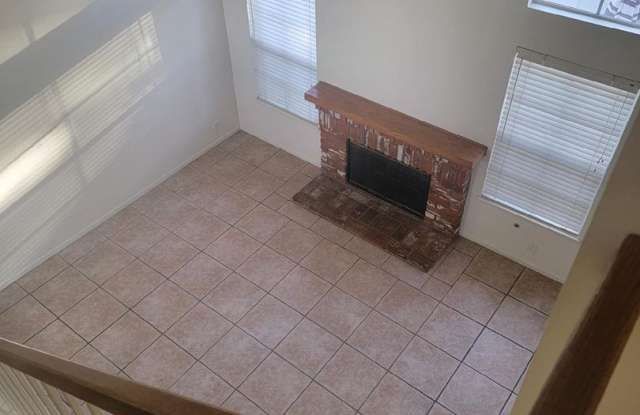 Santa Margarita Townhome!