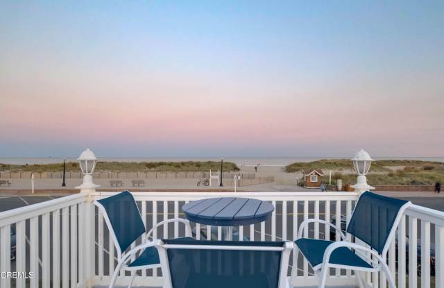 100 Ocean Avenue N unit: 20A