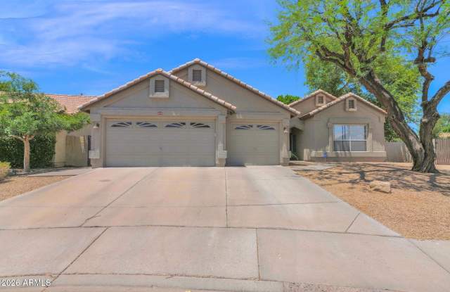 360 S PINEVIEW Drive