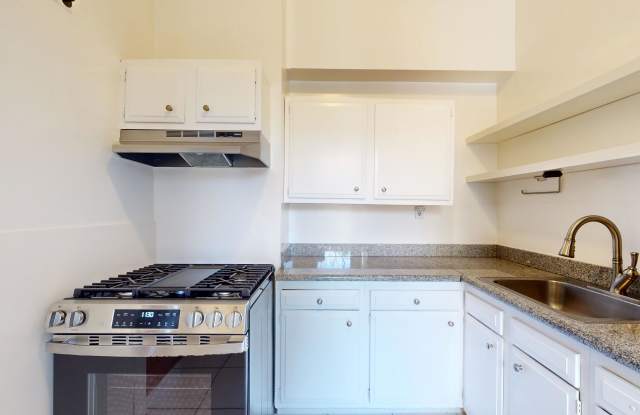 Photo of 400 DUBOCE