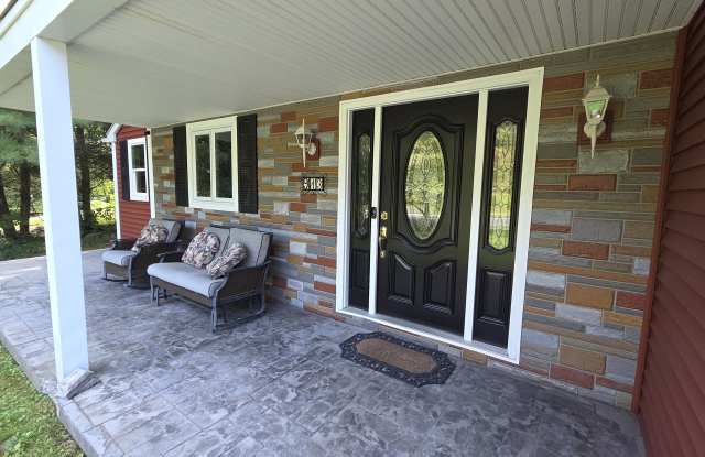 913 Pleasant Valley Road