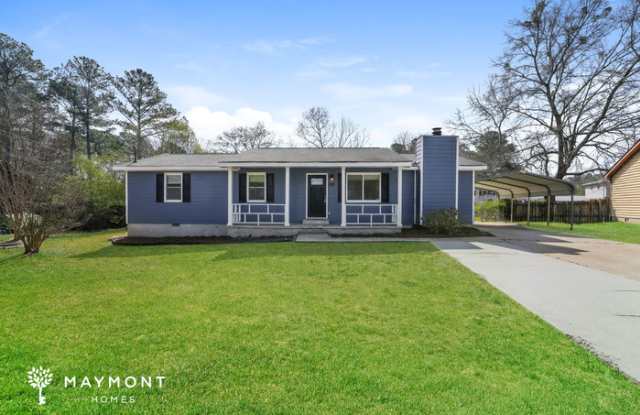 595 Lakeridge Circle Southeast