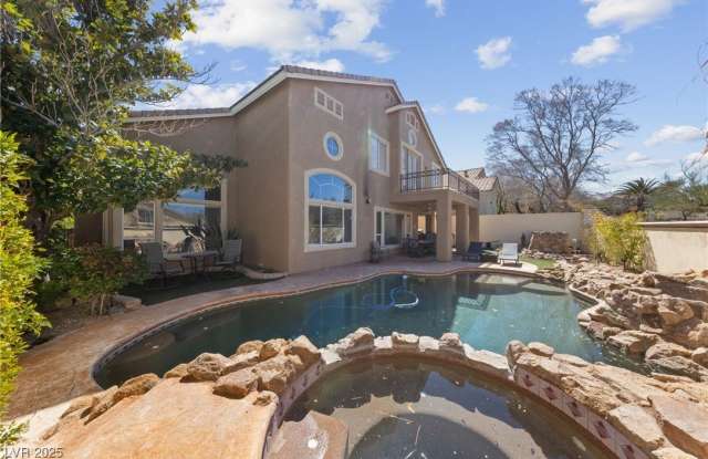 2066 Jupiter Hills Lane