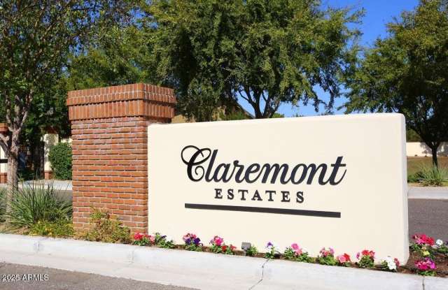 Photo of 804 W CLAREMONT Street