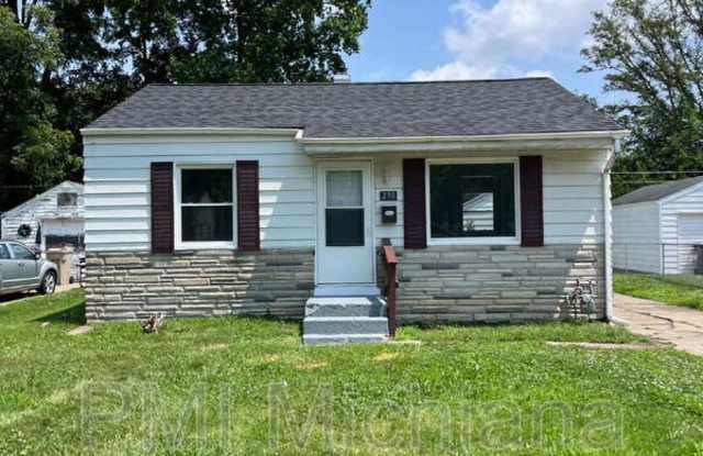 230 N Albert Ave